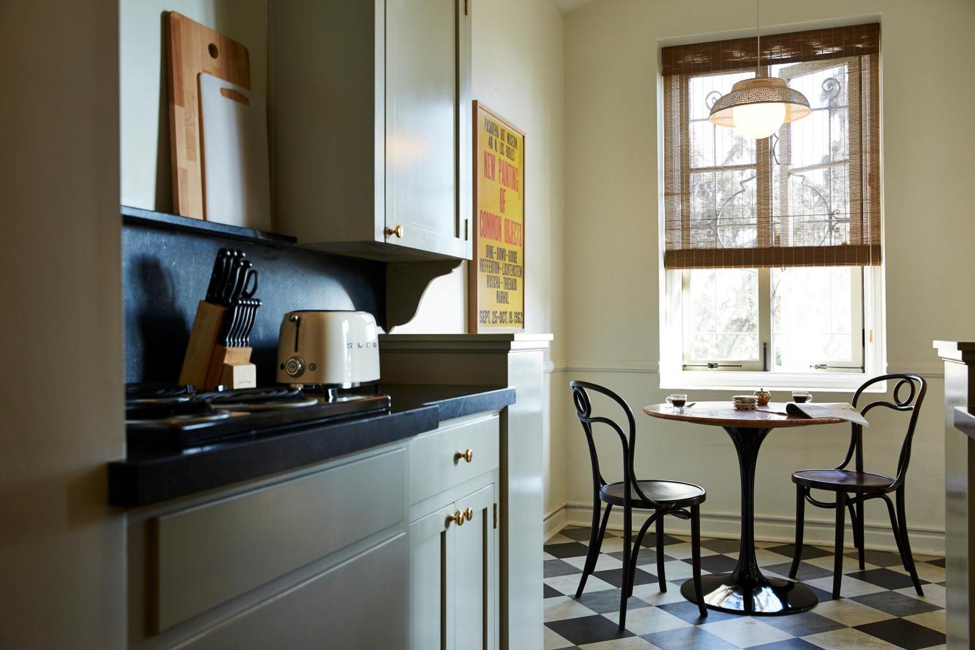 Cozy With Franklin Village View - 30 Day Minimum *